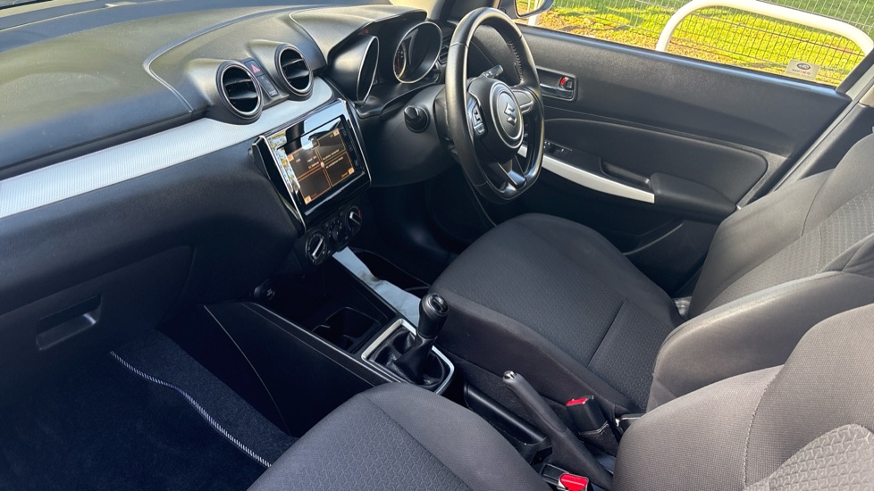 Suzuki Swift 1.0 Boosterjet SZ-T 5dr Petrol Hatchback - Image 9