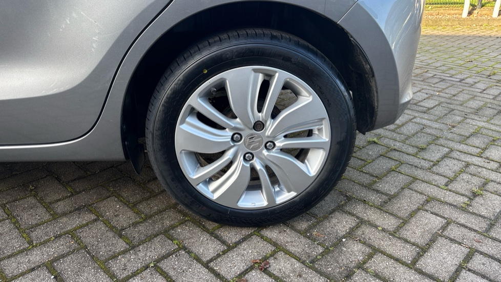 Suzuki Swift 1.0 Boosterjet SZ-T 5dr Petrol Hatchback - Image 25