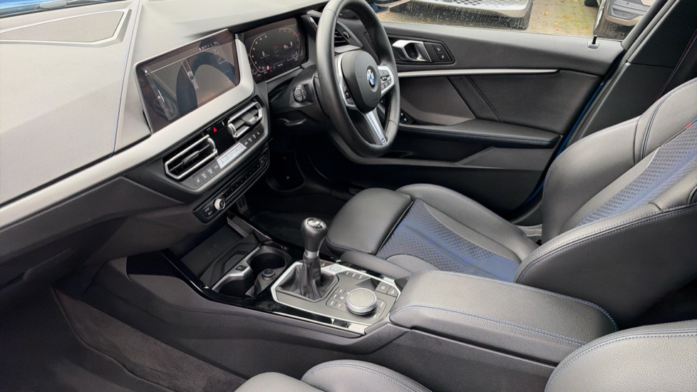 BMW 1 Series 118i [136] M Sport 5dr [Live Cockpit Professional] Petrol Hatchback - Image 9