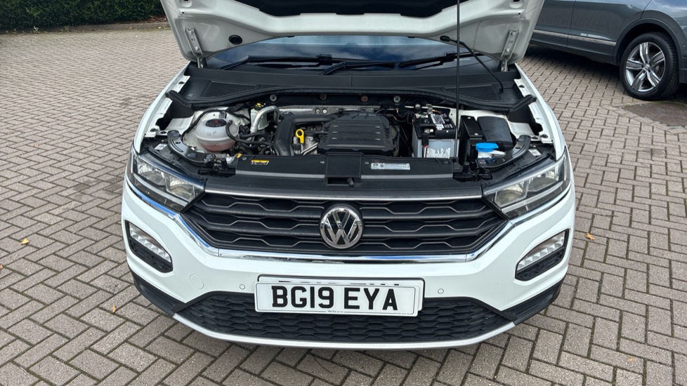 Volkswagen T-Roc 1.0 TSI SE 5dr Petrol Hatchback - Image 8