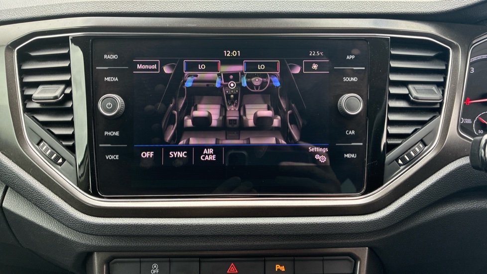 Volkswagen T-Roc 1.0 TSI SE 5dr Petrol Hatchback - Image 31