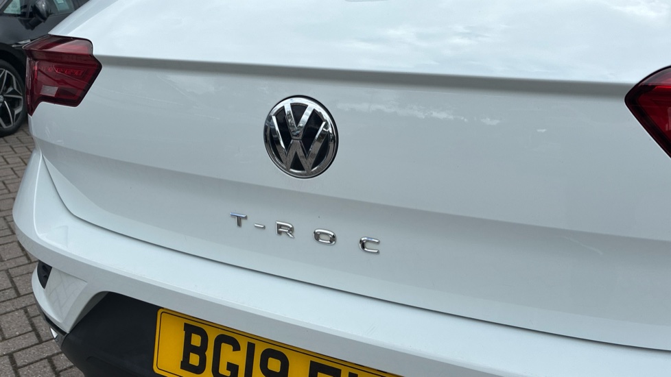 Volkswagen T-Roc 1.0 TSI SE 5dr Petrol Hatchback - Image 40