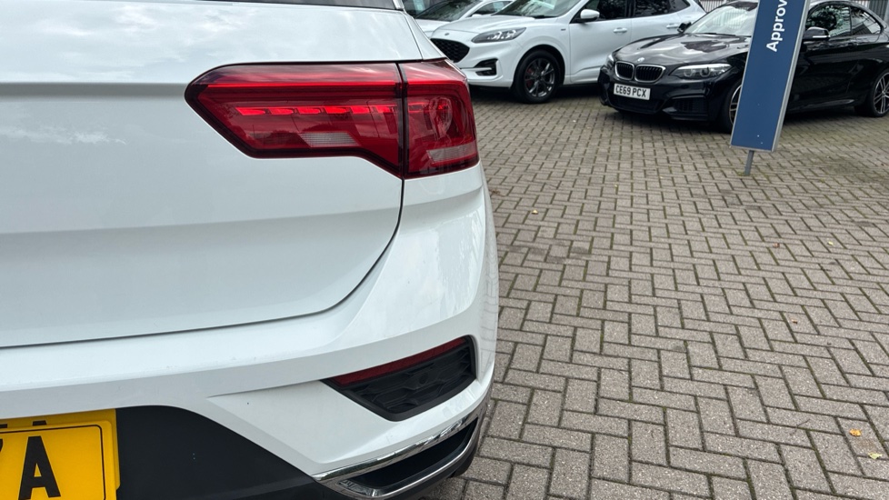 Volkswagen T-Roc 1.0 TSI SE 5dr Petrol Hatchback - Image 42