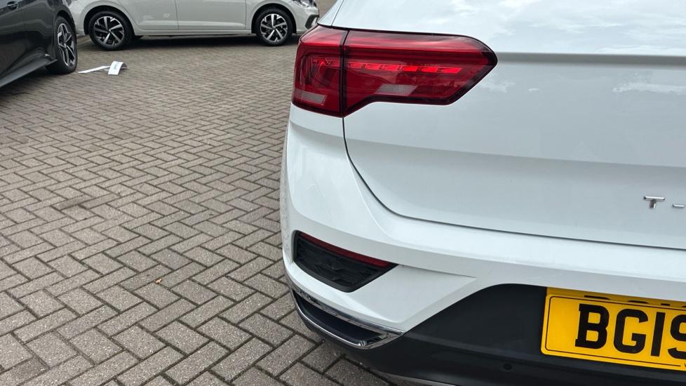 Volkswagen T-Roc 1.0 TSI SE 5dr Petrol Hatchback - Image 43