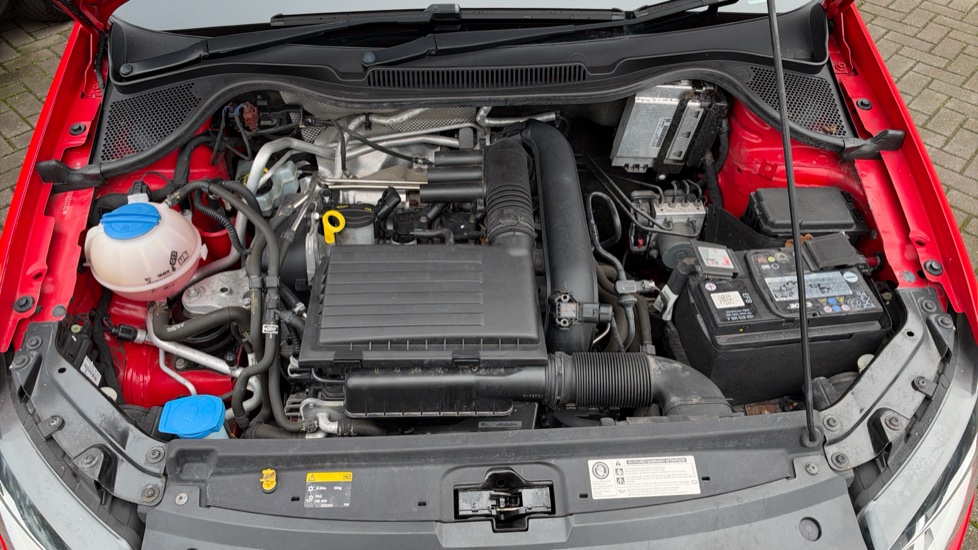 Volkswagen Polo 1.2 TSI SE 5dr Petrol Hatchback - Image 8