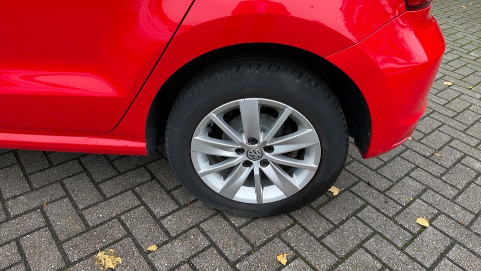 Volkswagen Polo 1.2 TSI SE 5dr Petrol Hatchback - Image 25