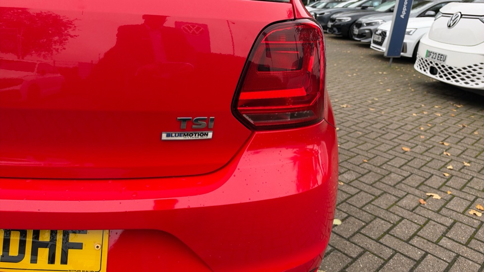 Volkswagen Polo 1.2 TSI SE 5dr Petrol Hatchback - Image 27