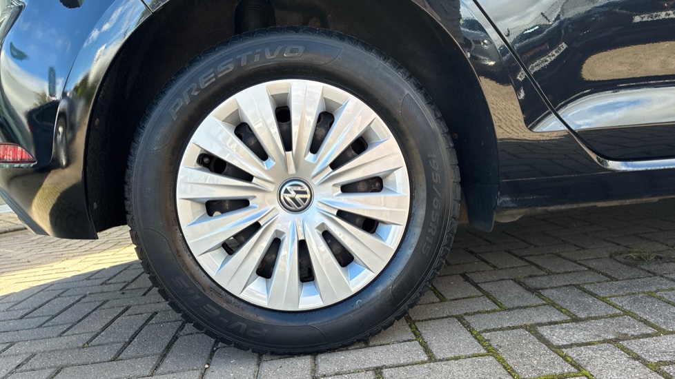 Volkswagen Golf 1.0 TSI S 5dr Petrol Hatchback - Image 7