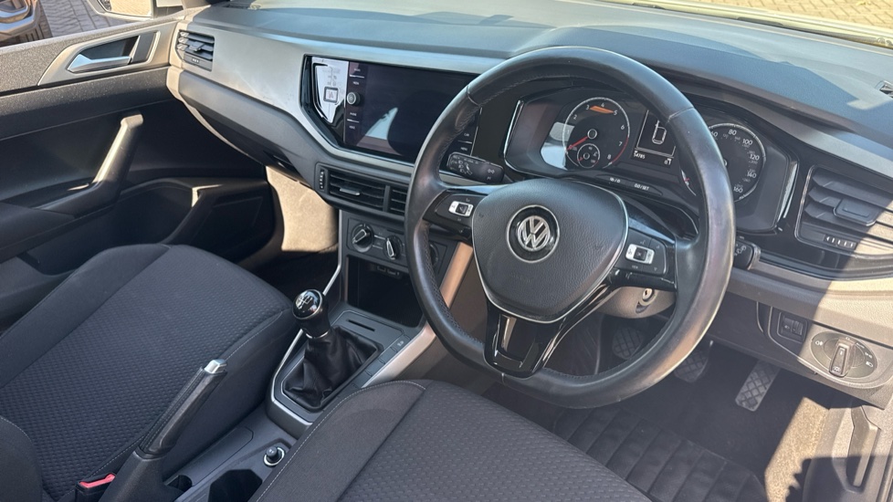 Volkswagen Polo 1.0 TSI 95 SE 5dr Petrol Hatchback - Image 11