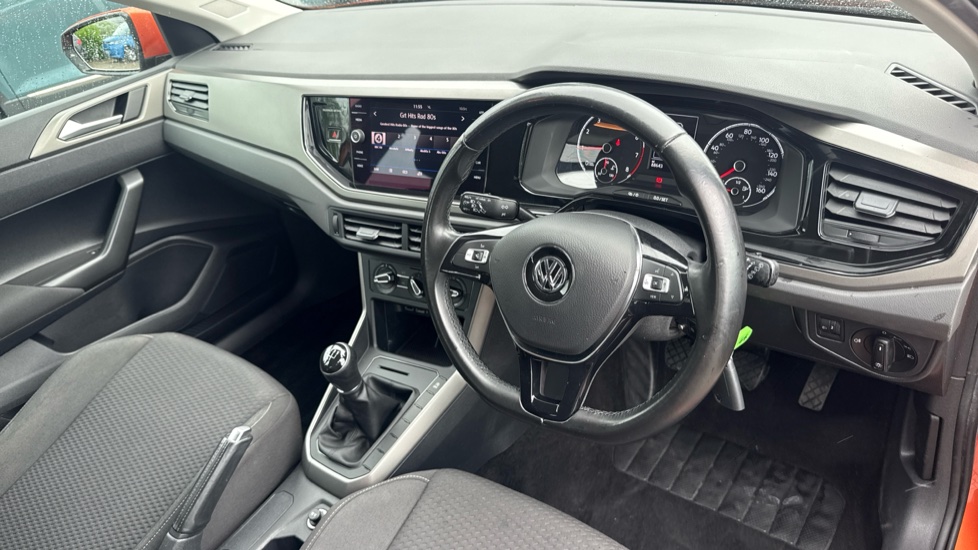 Volkswagen Polo 1.0 TSI 95 SE 5dr Petrol Hatchback - Image 11
