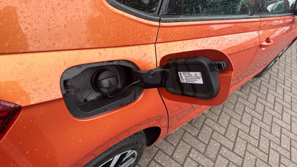 Volkswagen Polo 1.0 TSI 95 SE 5dr Petrol Hatchback - Image 32