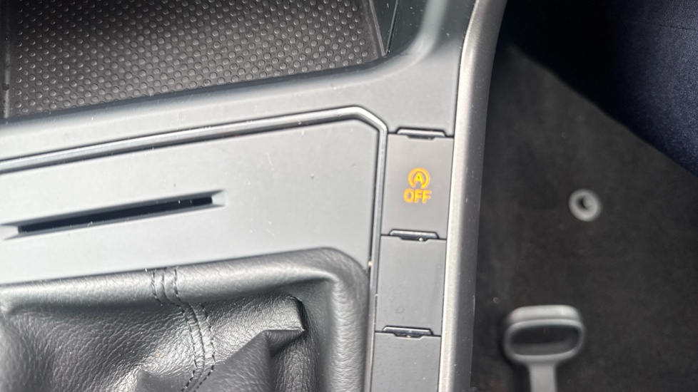 Volkswagen Polo 1.0 TSI 95 SE 5dr Petrol Hatchback - Image 43