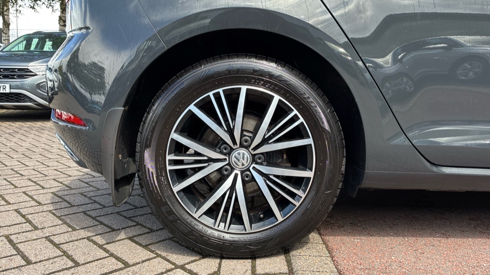 Volkswagen Golf 1.4 TSI SE [Nav] 5dr Petrol Hatchback - Image 7