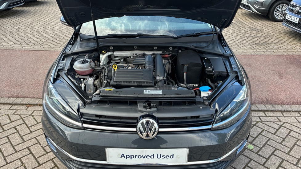 Volkswagen Golf 1.4 TSI SE [Nav] 5dr Petrol Hatchback - Image 8