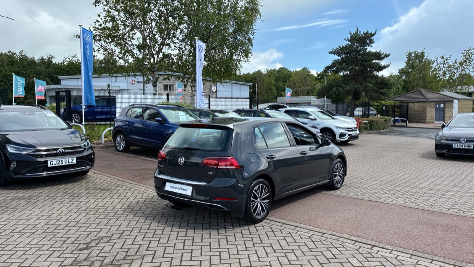 Volkswagen Golf 1.4 TSI SE [Nav] 5dr Petrol Hatchback - Image 44