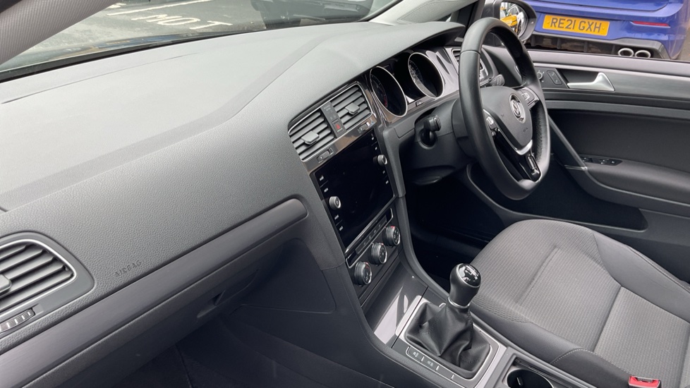 Volkswagen Golf 1.5 TSI EVO SE [Nav] 5dr Petrol Hatchback - Image 9