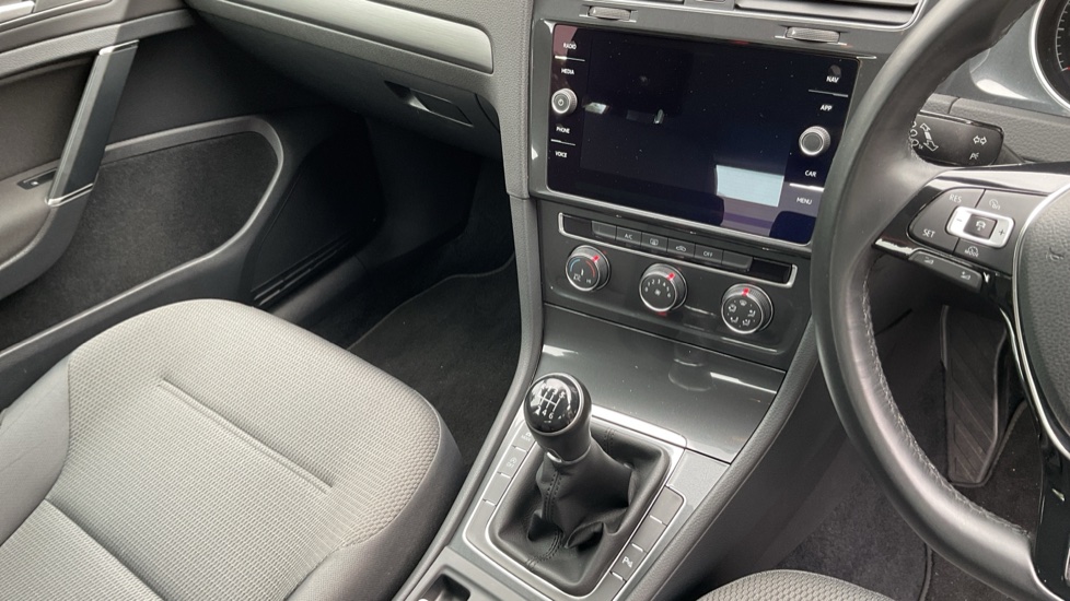 Volkswagen Golf 1.5 TSI EVO SE [Nav] 5dr Petrol Hatchback - Image 14