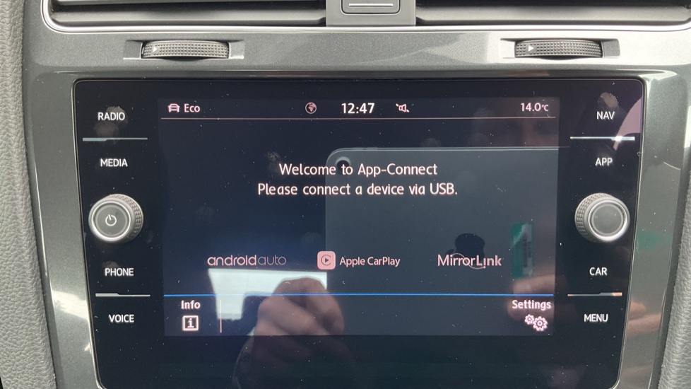 Volkswagen Golf 1.5 TSI EVO SE [Nav] 5dr Petrol Hatchback - Image 30