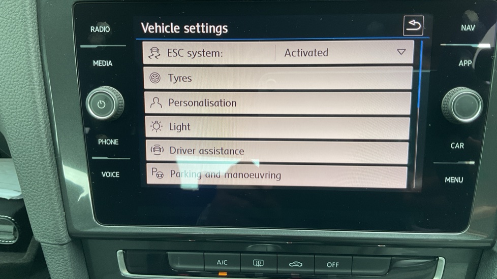 Volkswagen Golf 1.5 TSI EVO SE [Nav] 5dr Petrol Hatchback - Image 32