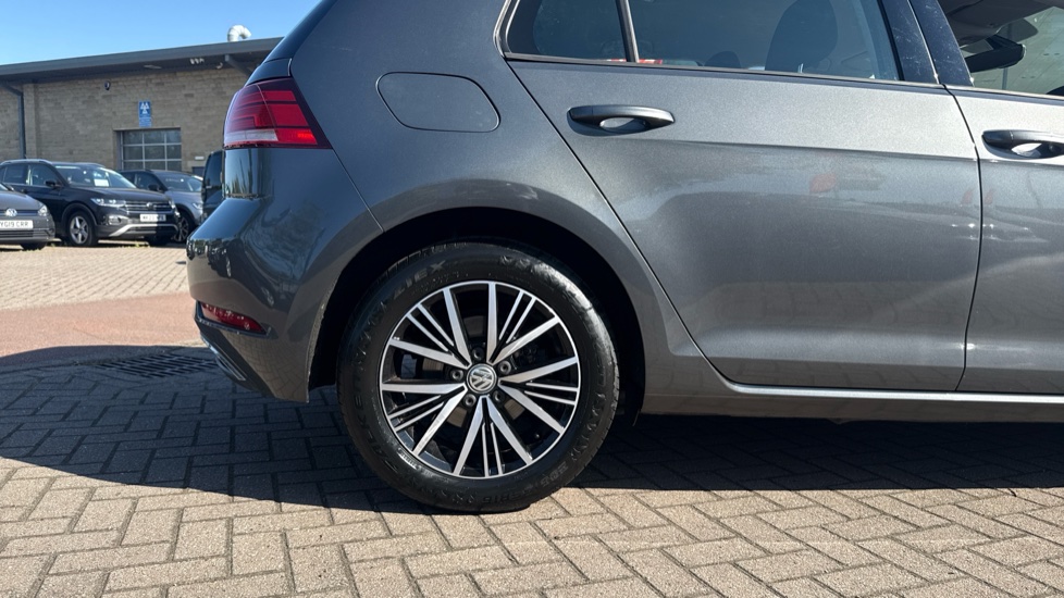 Volkswagen Golf 1.4 TSI SE [Nav] 5dr Petrol Hatchback - Image 7
