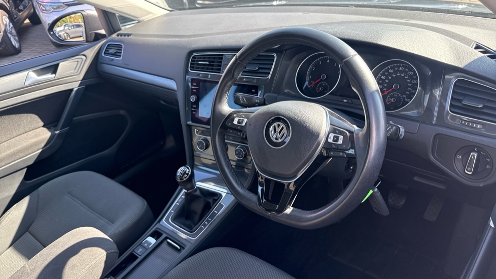 Volkswagen Golf 1.4 TSI SE [Nav] 5dr Petrol Hatchback - Image 11