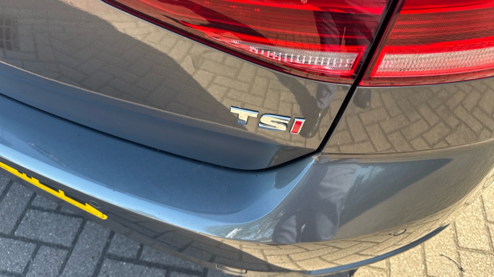 Volkswagen Golf 1.4 TSI SE [Nav] 5dr Petrol Hatchback - Image 22