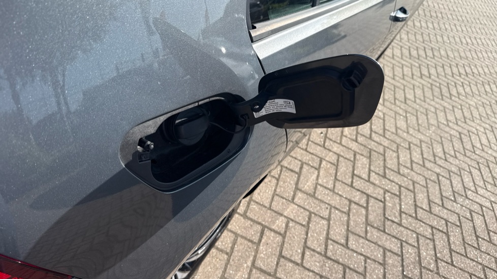 Volkswagen Golf 1.4 TSI SE [Nav] 5dr Petrol Hatchback - Image 23