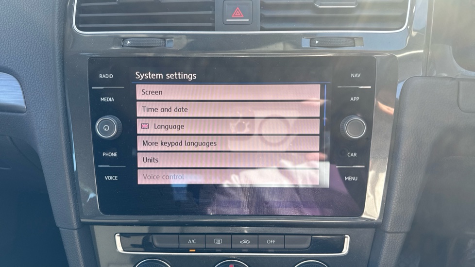 Volkswagen Golf 1.4 TSI SE [Nav] 5dr Petrol Hatchback - Image 37