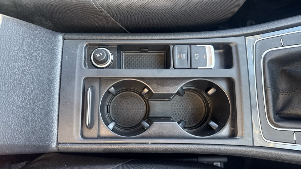 Volkswagen Golf 1.4 TSI SE [Nav] 5dr Petrol Hatchback - Image 39