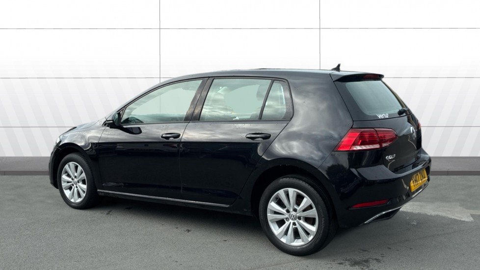 Volkswagen Golf 1.6 TDI SE [Nav] 5dr Diesel Hatchback - Image 2