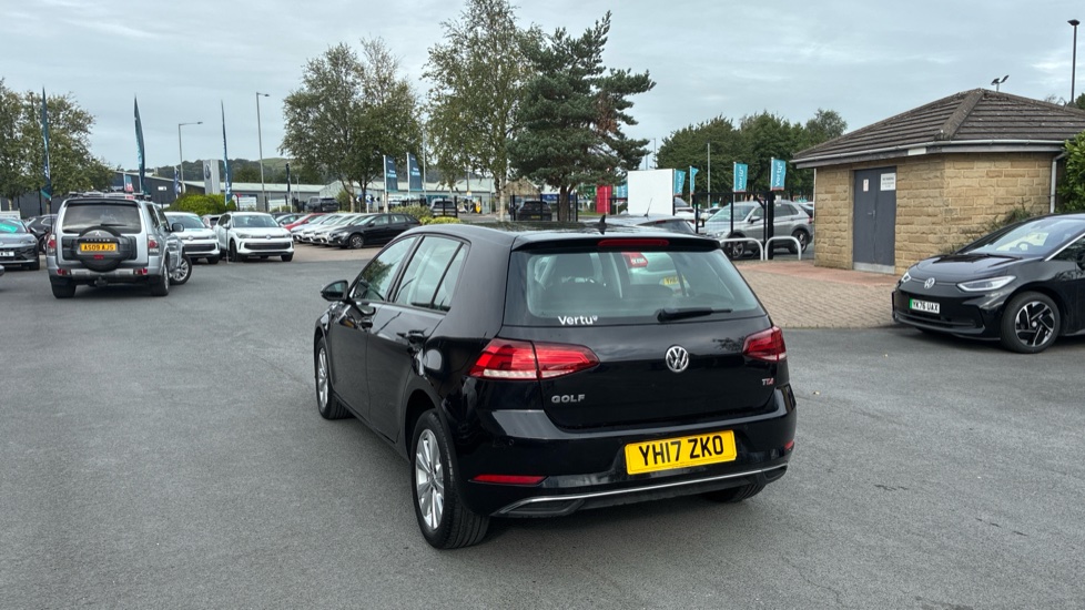 Volkswagen Golf 1.6 TDI SE [Nav] 5dr Diesel Hatchback - Image 45