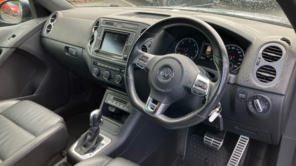 Volkswagen Tiguan 2.0 TDi BlueMotion Tech R-Line Edition 150 5dr DSG Diesel Estate - Image 11