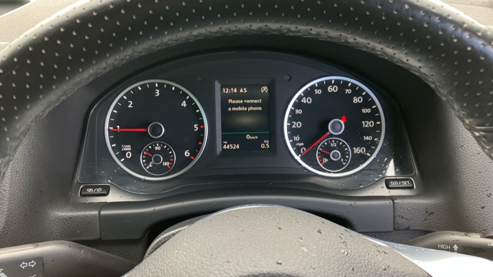 Volkswagen Tiguan 2.0 TDi BlueMotion Tech R-Line Edition 150 5dr DSG Diesel Estate - Image 18