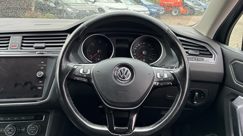 Volkswagen Tiguan Allspace 2.0 TDI Match 5dr Diesel Estate - Image 10