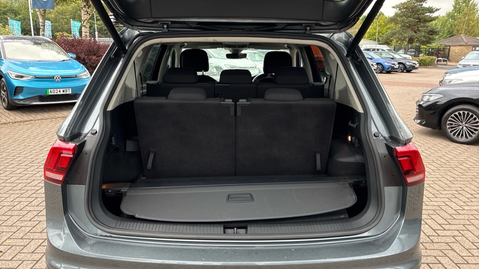 Volkswagen Tiguan Allspace 2.0 TDI Match 5dr Diesel Estate - Image 20