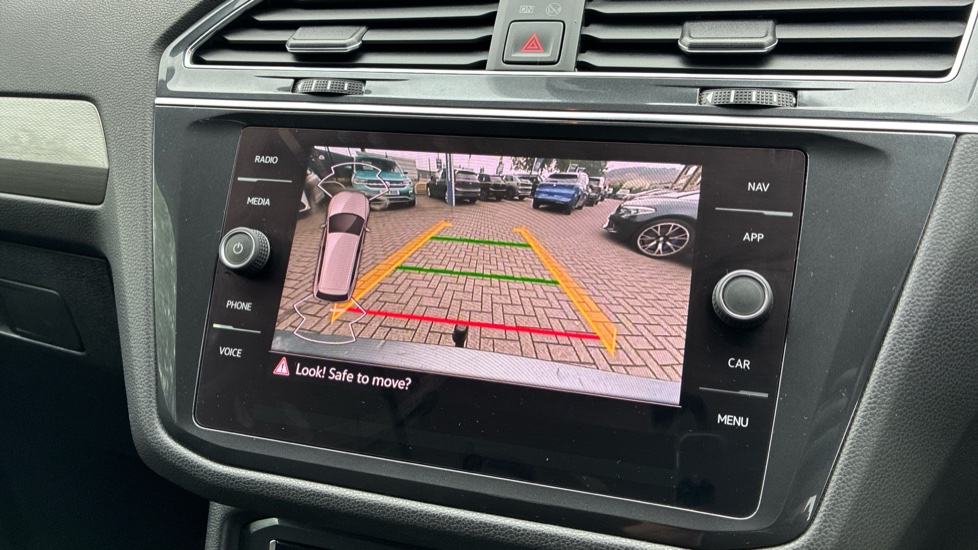 Volkswagen Tiguan Allspace 2.0 TDI Match 5dr Diesel Estate - Image 23