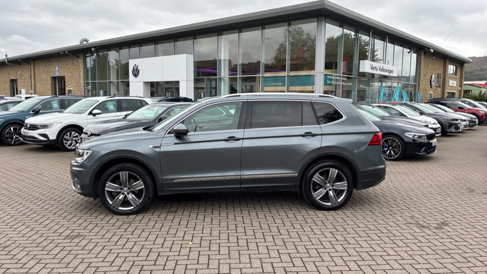 Volkswagen Tiguan Allspace 2.0 TDI Match 5dr Diesel Estate - Image 44