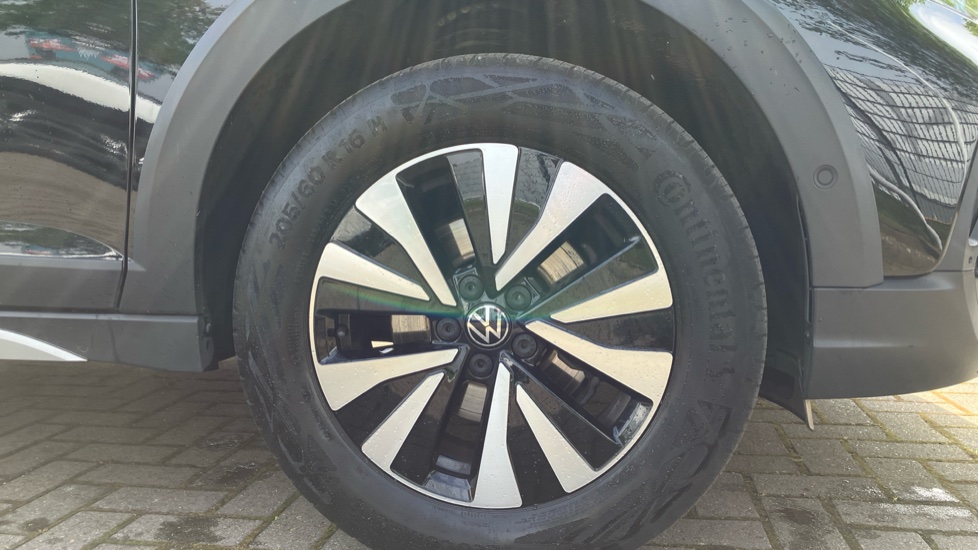 Volkswagen Taigo 1.0 TSI 110 Life 5dr Petrol Hatchback - Image 5