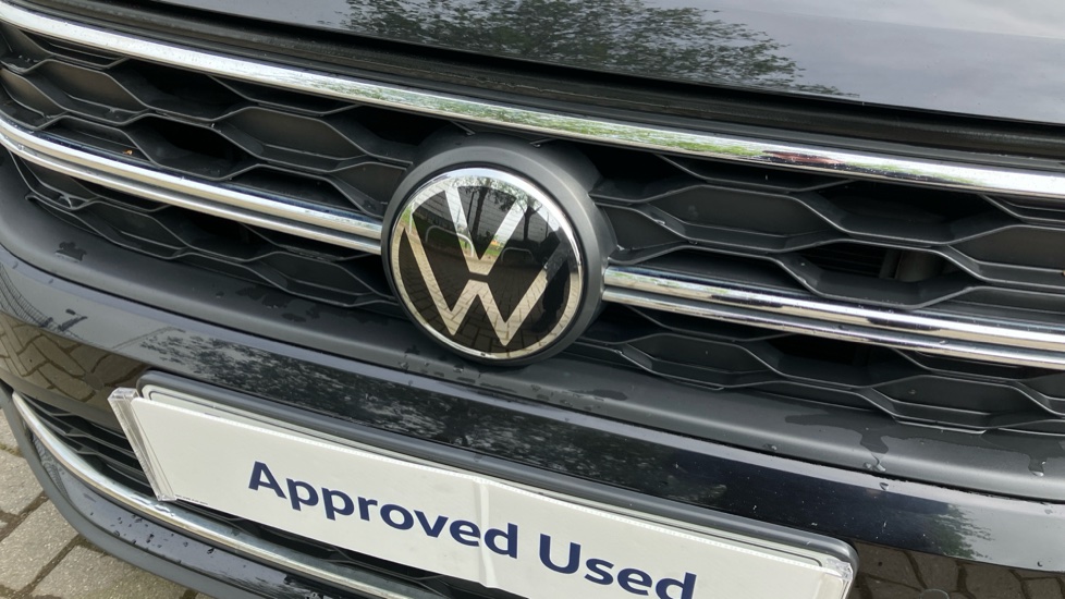 Volkswagen Taigo 1.0 TSI 110 Life 5dr Petrol Hatchback - Image 33
