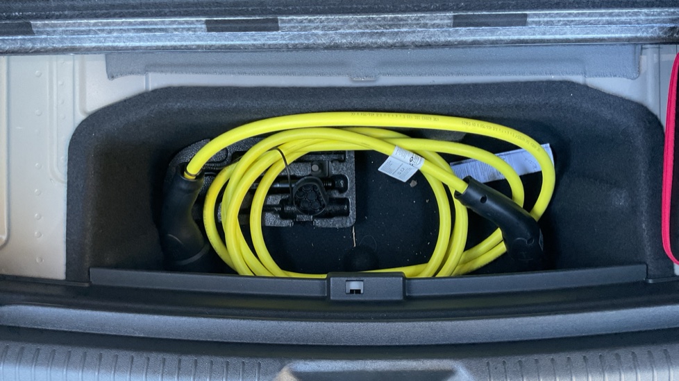 Volkswagen ID.4 125kW Life Ed Pure Perf 52kWh 5dr Auto [110kW Ch] Electric Estate - Image 27