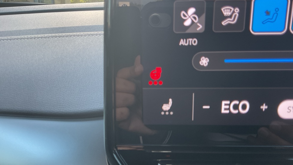 Volkswagen ID.4 125kW Life Ed Pure Perf 52kWh 5dr Auto [110kW Ch] Electric Estate - Image 34