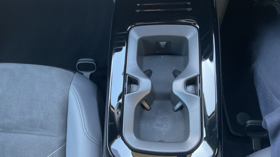 Volkswagen ID.4 125kW Life Ed Pure Perf 52kWh 5dr Auto [110kW Ch] Electric Estate - Image 44