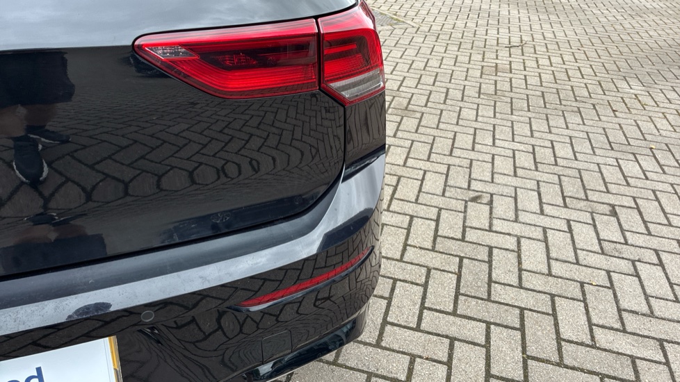 Volkswagen Golf 1.5 TSI 150 R-Line 5dr Petrol Hatchback - Image 38