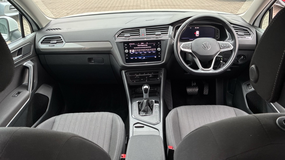 Volkswagen Tiguan Allspace 1.5 TSI Life 5dr DSG Petrol Estate - Image 9