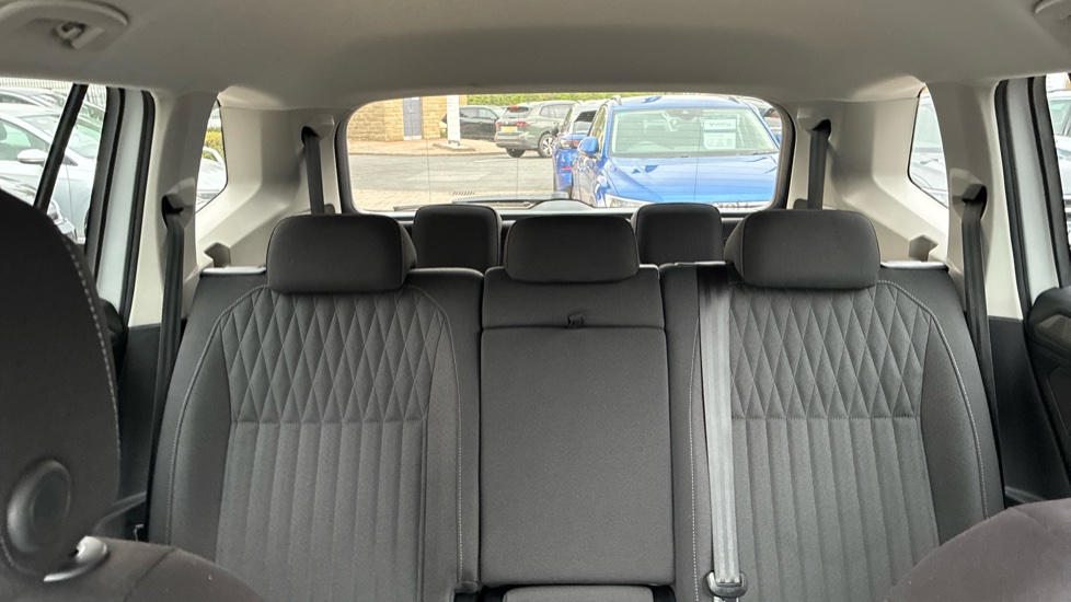 Volkswagen Tiguan Allspace 1.5 TSI Life 5dr DSG Petrol Estate - Image 16