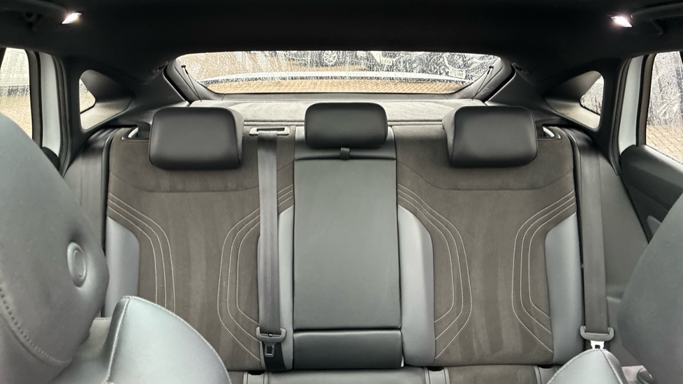Volkswagen ID.5 128kW Style Pro 77kWh 5dr Auto Electric Coupe - Image 16