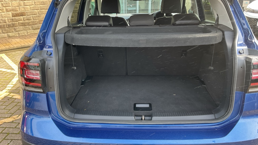 Volkswagen T-Cross 1.0 TSI Black Edition 5dr Petrol Estate - Image 20