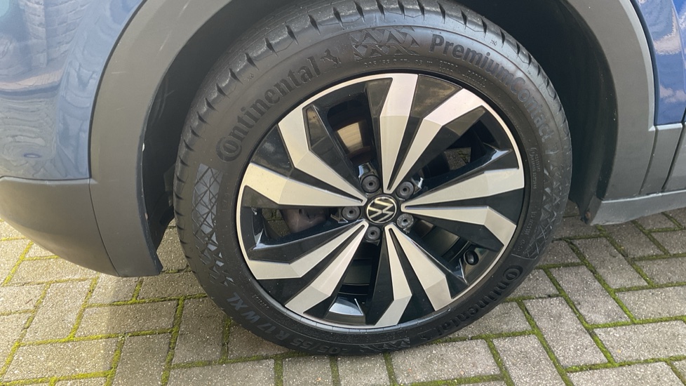 Volkswagen T-Cross 1.0 TSI Black Edition 5dr Petrol Estate - Image 26