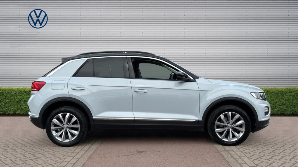 Volkswagen T-Roc 1.6 TDI Design 5dr Diesel Hatchback - Image 4