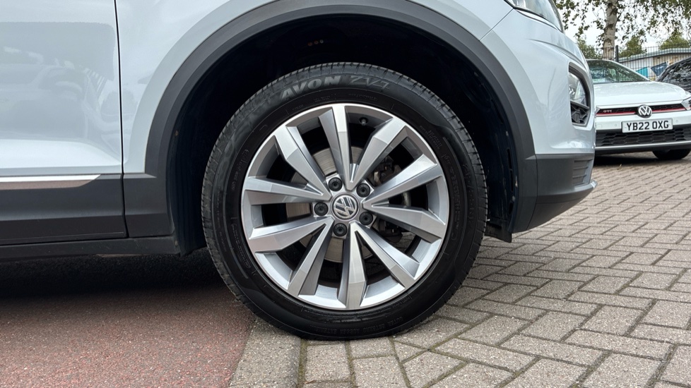Volkswagen T-Roc 1.6 TDI Design 5dr Diesel Hatchback - Image 5